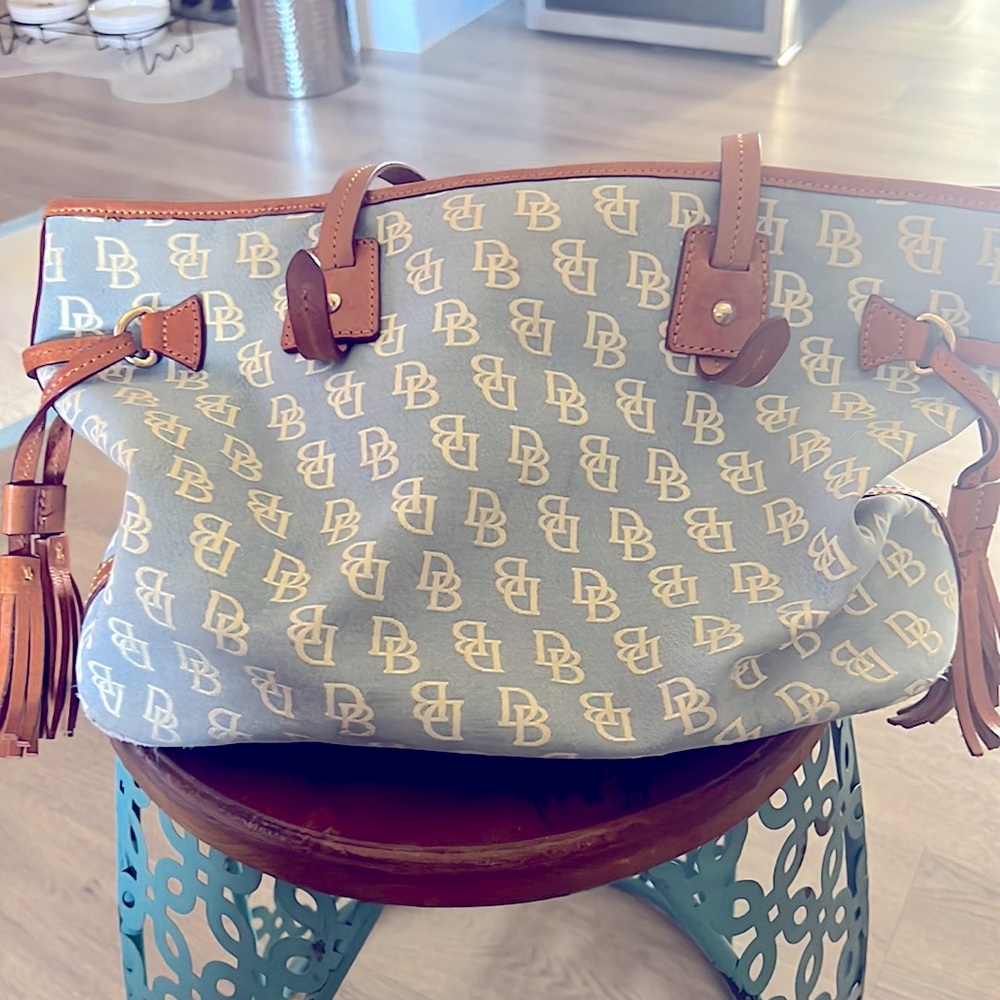 Dooney & Bourke bag. Gently used